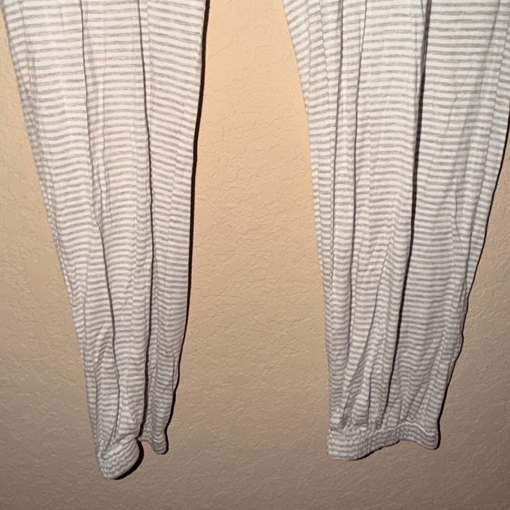 J.Crew Striped Pajama Pants Gray White Size M Lounge Sleep Drawstring - Picture 3 of 6